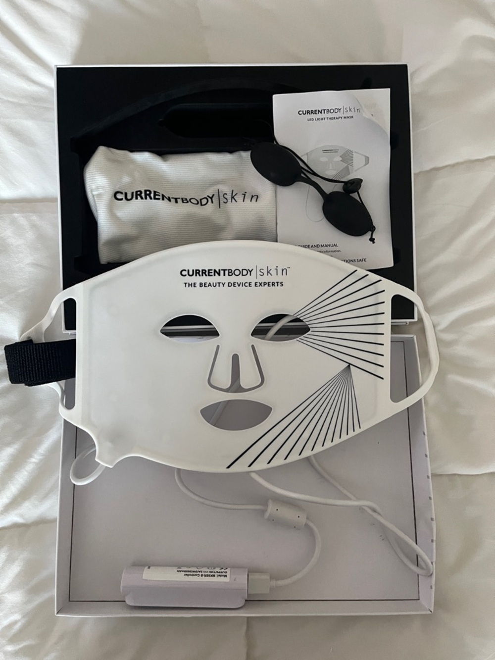 CURRENTBODY Skin LED Therapy Face Mask - White